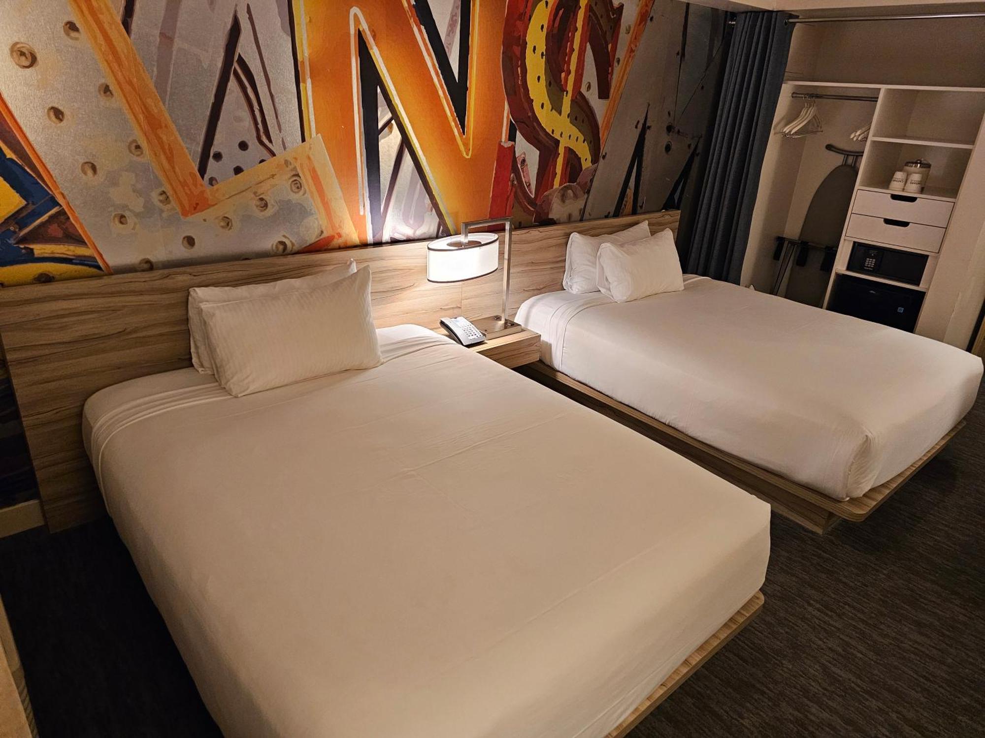 Coolest Bar Hoping Linq Casino Hotel Strip 拉斯维加斯 外观 照片